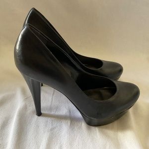 Guess Shoes, Size 8, Black